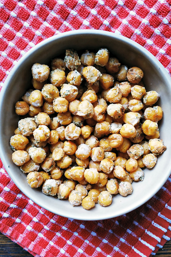 roasted-ranch-chickpeas-1