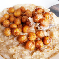 savory-oats-with-chickpeas-in-peanut-sauce-thumb